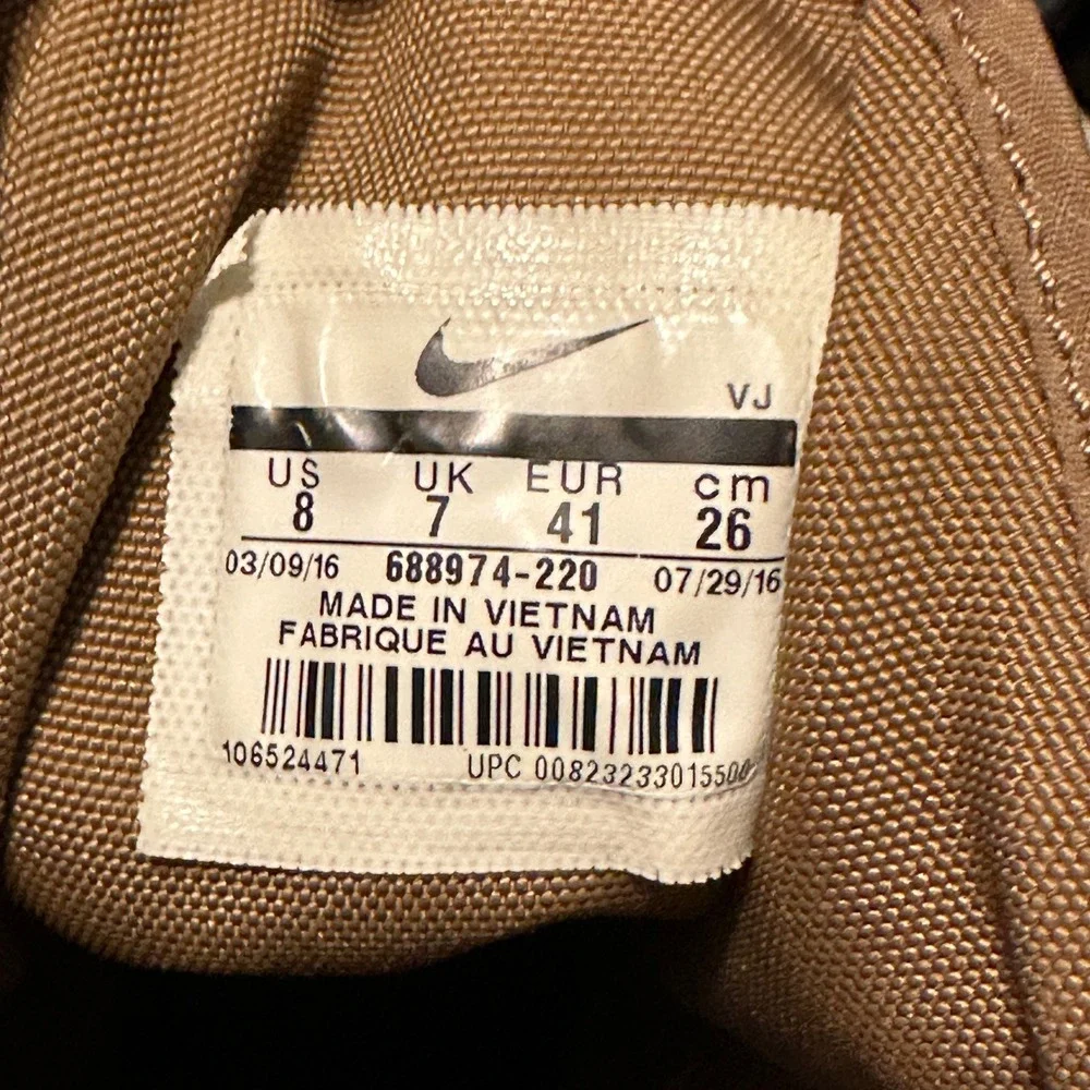 Nike SFB Field 8 Inch Tactical Boots Coyote Brown Mens 8 688974-220